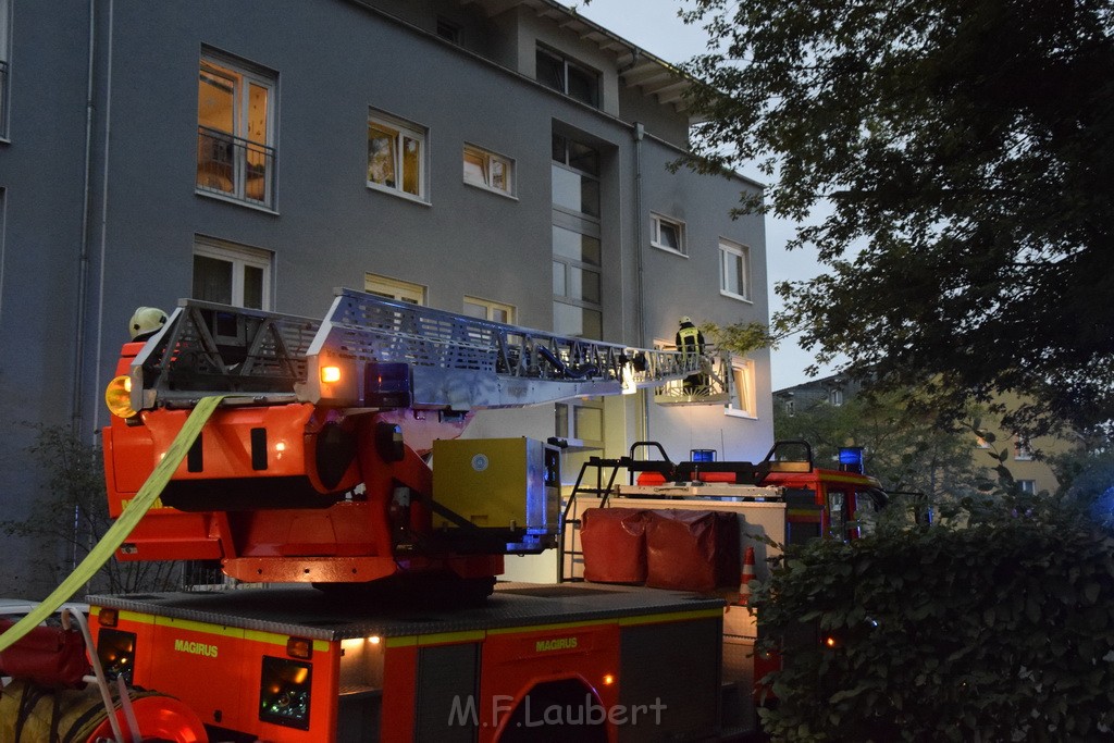 Feuer 2 Y Kellerbrand Koeln Ostheim Ruppinerstr P010.JPG - Miklos Laubert